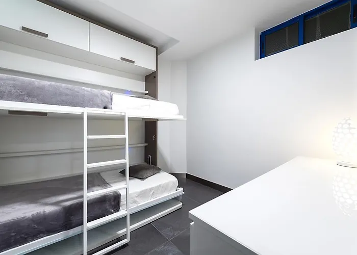 Garden Dali 17 Apartment